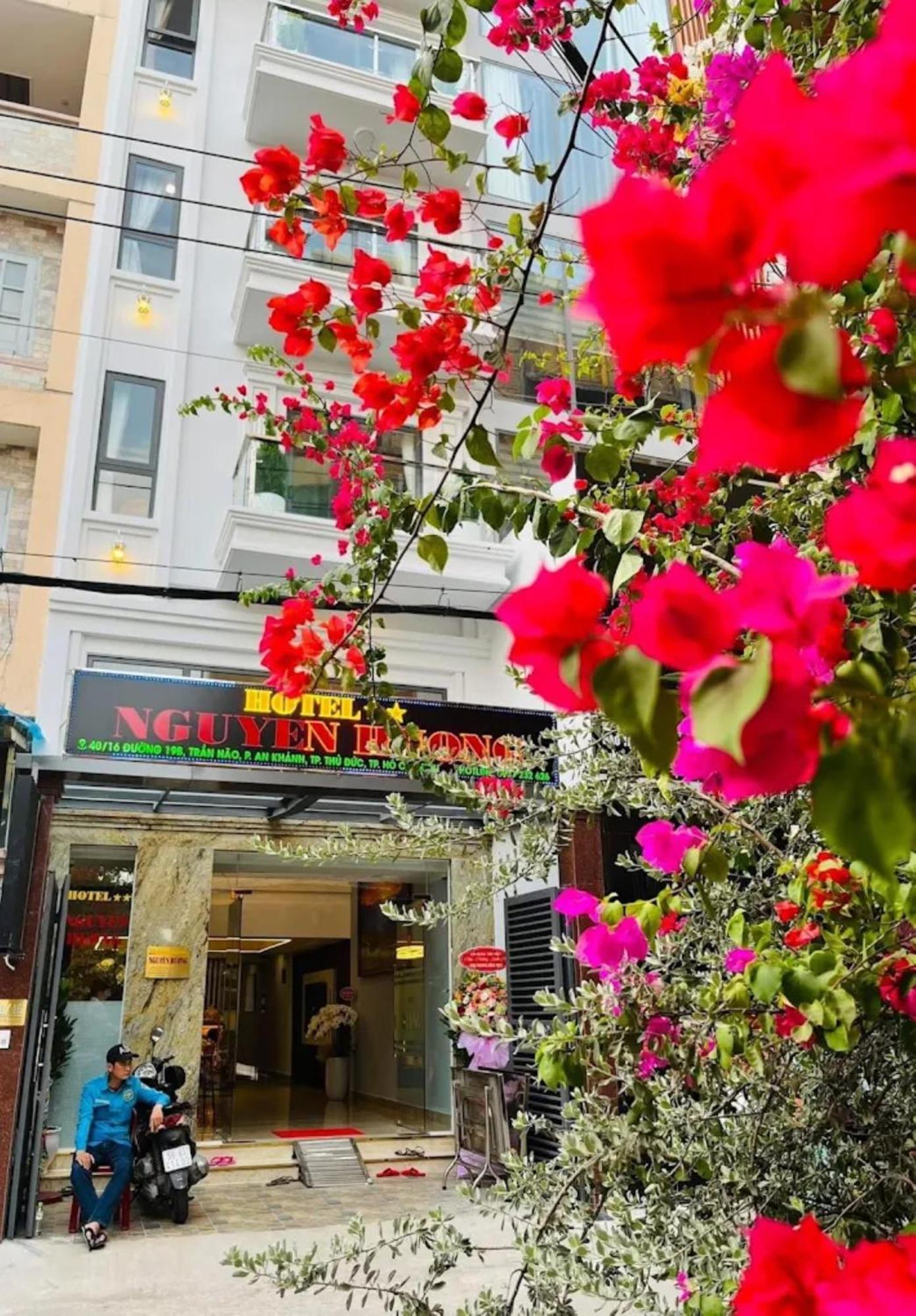 Nguyen Huong Hotel 2*